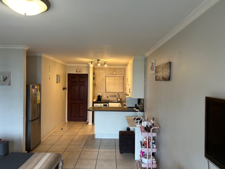 2 Bedroom Property for Sale in Parklands Western Cape